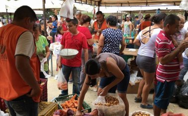 Los Mercados Campesinos ayudan al fortalecimiento de los cultivadores. Archivo La Opinión