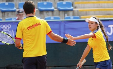 María Camila Osorio y Nicolás Mejía derrotaron a los argentinos María Lourdes Carlé y Sebastián Báez por 6-3 y 6-3. Federación de Tenis