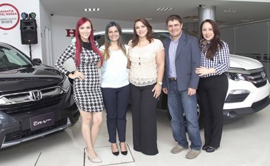 Mary Cecilia Hernández, Angélica Trujillo, gerente nacional Fanalca; Diana Calle, gerente Fersautos; Carlos Gómez, director del concesionario Bucaramanga y Johana Avendaño, jefe de ventas-sala Cúcuta. Alfredo Estévez