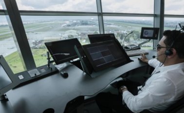 Inicio de la ‘Operación Reglamento’ en solidaridad con el cese de actividades de cerca de 700 pilotos de Avianca. Colprensa