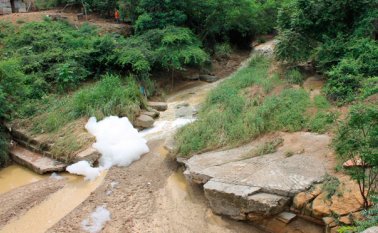 A lo largo de la geografía nortesantandereana se producen vertimientos de aguas negras sin tratar a ríos y quebradas. Archivo