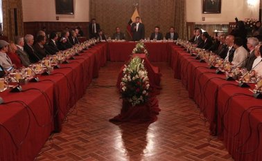 Las reuniones preparatorias serán el paso previo para el cumplimiento del primer punto del acuerdo de diálogos pactado por el gobierno y el Eln en marzo de 2016. Archivo