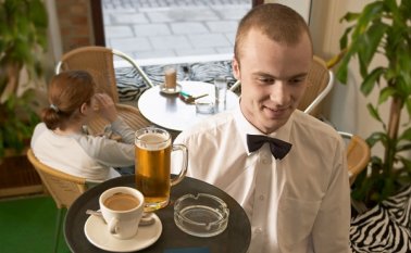 Esta iniciativa se traduciría en un promedio de $150.000 adicionales en las ganancias del personal de servicio. Tomada de Internet