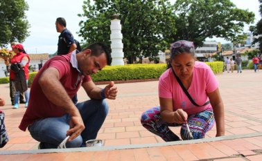 Los vendedores pintaron las bardas, barrieron el parque y le hicieron mantenimiento a las bancas del parque 29 de Mayo. Cortesía