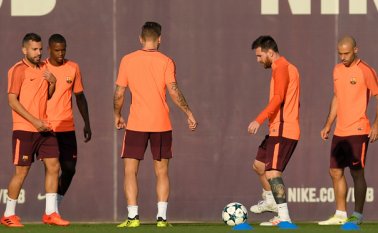Será la primera vez que el equipo griego se enfrenta al Barça en la Champions League, pero hasta ahora nunca han logrado derrotar a un equipo español, contabilizando 12 derrotas y dos empates. AFP