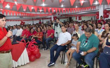 El precandidato presidencial por el partido liberal, Juan Fernando Cristo, participó el domingo en un concurrido encuentro organizado por el representante a la Cámara, Neftalí Santos, en el que aprovechó para presentar la propuesta con la que aspira a ganar la consulta abierta del próximo 19 de noviembre, la cual se condensa en los llamados ‘10 mandamientos según Cristo’. Luis Alfredo Estévez