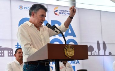 Santos no aclaró de inmediato si su gobierno desconocía el triunfo del chavismo en 17 de las 23 gobernaciones en Venezuela, según los datos del Consejo Nacional Electoral (CNE). Colprensa
