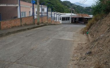 José Linzandre Cardoza Laya quedó muerto en la mitad de la calle 6A con avenida 20. La Opinión