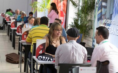 En cada cita de negocio los vendedores tenían 20 minutos para mostrar sus productos a los compradores y hablarles del valor agregado de los mismos. Juan Pablo Cohen