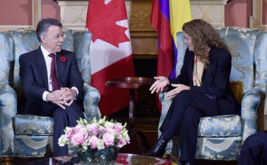 La gobernadora general de Canadá, Julie Payette, felicitó al presidente Juan Manuel Santos por su liderazgo para lograr la paz. Colprensa