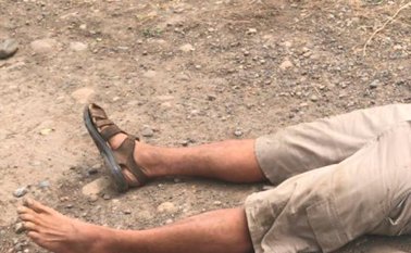 El cuerpo de Elman Santander Guevara fue encontrado en la vía que conduce a Palotal (San Antonio), en una trocha conocida como La Marranera. Edinsson Figueroa