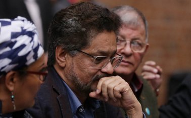 A los problemas que viene enfrentando la aprobación de la Reforma Política y la ley que reglamenta la JEP, se le suman ahora las inhabilidades que amenazan la participación de los desmovilizados de las Farc, en 2018. Colprensa