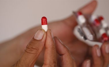 La lucha contra la resistencia a esos fármacos y otros tipos de antimicrobianos, es un problema de salud pública reconocido por Naciones Unidas. Archivo La Opinión