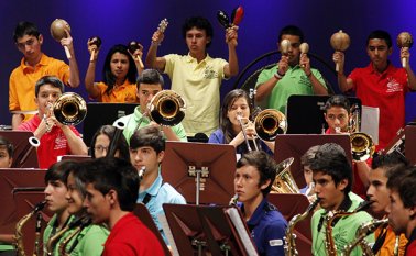 La primera edición de la jornada en 2011, empezó con la participación de 768 municipios. Colprensa