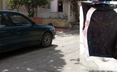 En el lugar del crimen quedó la franela que llevaba puesta la víctima, con las marcas de las puñaladas y con rastros de sangre. Luis Alfredo Estévez