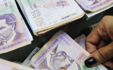 El salario mínimo que devengan cerca de 1,7 millones de colombianos quedaría entre $812.000 y $826.000. Colprensa