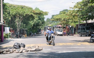 Los negocios que denuncia la comunidad funcionan en la vereda Puerto Lleras, hasta donde llegarán hoy las autoridades a revisar su documentación. Archivo