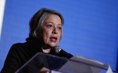 Según la Fiscalía, la gestión de los senadores ante las autoridades gubernamentales competentes, dio con la aprobación de un contrato de estabilidad jurídica en 2012. Colprensa