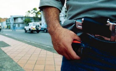 Se estima que 12 delincuentes, entre colombianos y venezolanos, operan en varios sectores de la comuna 10 de Medellín. Colprensa