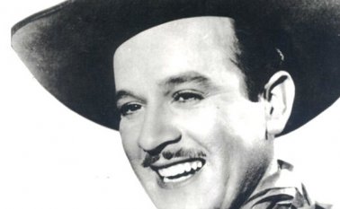 Pedro infante falleció a los 39 años en un accidente aéreo. Internet: aztecanoticias.com.mx