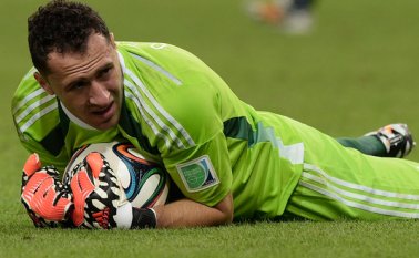El colombiano estaría siendo pretendido por el club que le dio su pasaje a Europa. David Ospina fue fichado por el Niza de Francia, en el 2008, entonces militaba en el Atlético Nacional. Archivo