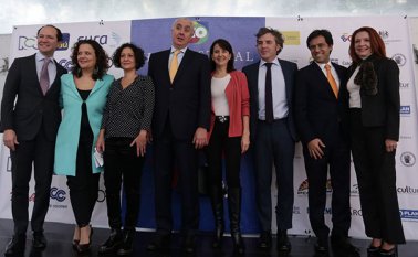 En la Embajada de España en Bogotá se dio a conocer lo que será la edición 2018, del Hay Festival Cartagena. En la imagen las directivas del evento cultural e invitados especiales a la rueda de prensa. Colprensa