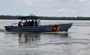 Las labores de rescate iniciaron el lunes, cuando la Armada Nacional logró rescatar con vida a ocho personas. Colprensa