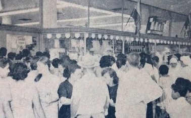 Hace 50 años, el 29 de julio de 1967, fue inaugurado el almacén Tía en la avenida 5ª entre las calles 11 y 12. Archivo La Opinión