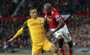 Los 'Diablos Rojos' hicieron respetar la casa ante el recién ascendido. El único tanto del encuentro fue concretado por Ashley Young. AFP