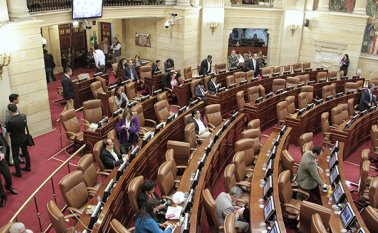 Ya terminó la vigencia del llamado fast track, mecanismo legislativo especial que permitió tramitar y votar las leyes y reformas constitucionales que permitieron implementar los acuerdos de paz. Colprensa