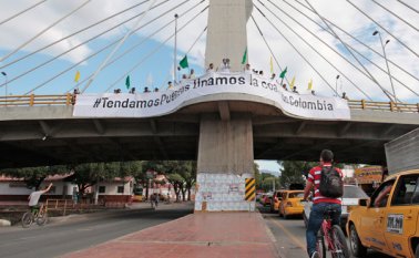 Puente Eustorgio Colmenares Baptista. Mario Caicedo