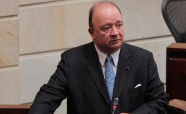 Las fuerzas militares no bajarán la guardia tras el anuncio del Clan del Golfo, de cese el fuego, asegúró el ministro de la Defensa, Luis Carlos Villegas. Colprensa