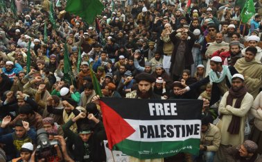 Miles de personas han salido a las calles a protestar por la decisión del Presidente Donald Trump de trasladar la Embajada de EEUU en Israel a Jerusalén y reconocer a la ‘Ciudad Santa’ como capital de Israelí. AFP