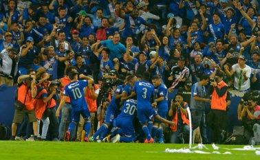 Emelec demostró su jerarquía al vencer en juegos de ida y vuelta a Delfín, que por primera vez en su historia disputaba una final. Internet
