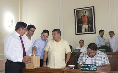 Alfredo Estévez y Cortesía