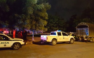 Miembros del CTI adelantaron las pesquisas en el parque Lineal. Cristian Herrera