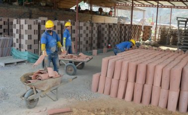 El gremio hizo un llamado para promover en la ciudad el consumo de materiales de la región. Archivo La Opinión