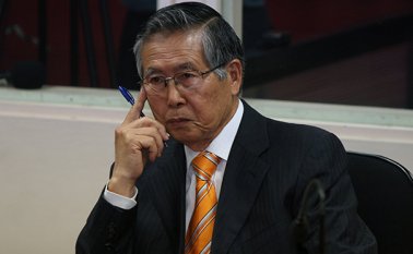 El indulto era la única vía de Fujimori para salir de la cárcel, pues la naturaleza de lesa humanidad de los delitos, no le permitía acceder a ninguna reducción de la pena. AFP