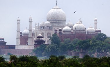 La economía de India alcanzó las de Reino Unido y Francia y en 2018 habrá superado a ambas. Archivo