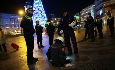 En otras capitales europeas, como Sofía, Viena, Budapest y Praga, las especiales medidas de seguridad se extenderán desde los centros urbanos. cambio16.com