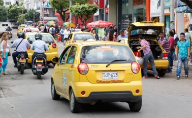 Las medidas ‘pico y placa’ y ‘placa día’ rigen desde el 2 de mayo de 2017, con algunos ajustes desde el 1 de junio. Archivo