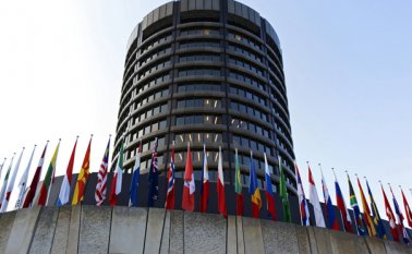 Banco Mundial mencionó que “la intensificación de las restricciones comerciales y el aumento de las tensiones geopolíticas podrían socavar la confianza y frenar la actividad económica”. Colprensa