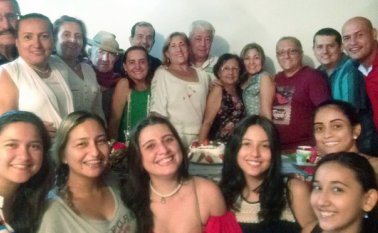 Ricardo, Nancy, Marlene, Luis, Olga, Daniel, Beatriz (cumpleañera), Fernando, Doris, Linney, Orlando, Hernando, Felipe, Jessica, Mariana, Juliana, Marcela, Fernanda y Carolina. Cortesía