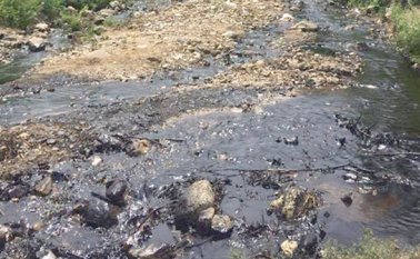 Derrame de crudo. Archivo La Opinión