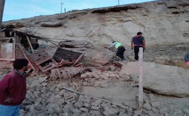 La primera ministra de Perú dijo que el interés del Gobierno es asegurar "que lleguen todos los servicios" a los afectados. telesurtv.net