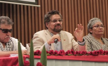 Jesús Santrich, Iván Márquez y Victoria Sandino. Colprensa