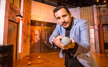 Actualmente, conduce ‘Ciudad Comedia’, por el canal TRO. También es cofundador del Club de Comedia de Bucaramanga (CCB) y desde diciembre, hace parte de ‘La culpa es de Llorente’. Cortesía