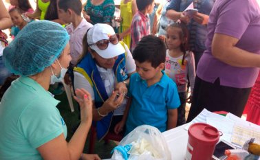 La campaña de vacunación es coordinada por el Hospital Emiro Quintero Cañizares. Archivo