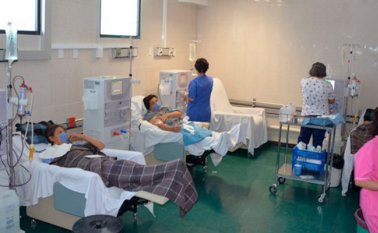 El gobierno venezolano, suple los medicamentos e insumos para la realización de hemodiálisis y diálisis peritoneal, pero no cumple con esta labor desde hace más de seis meses. Archivo Colprensa