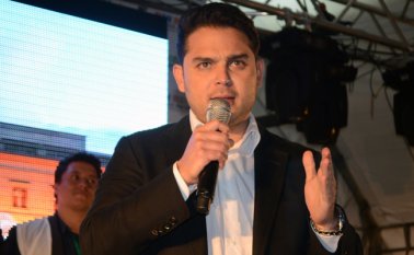 El integrante del Partido de la U y congresista Efraín Torres, indicó que "no puede ser que violadores y asesinos de niños sigan en las calles como si nada". Colprensa